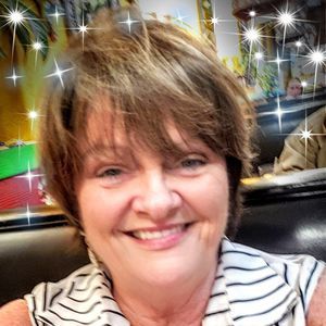 Meet your Posher, Debbie